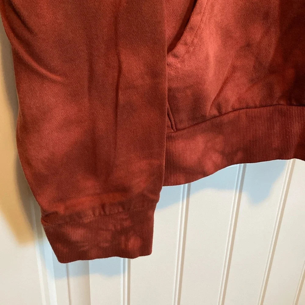 New Without Tags Old Navy Tie-Died Hoodie - Picture 4 of 6